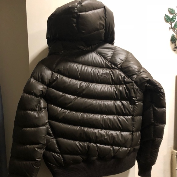 North Face puffer jacket - Picture 3 of 3